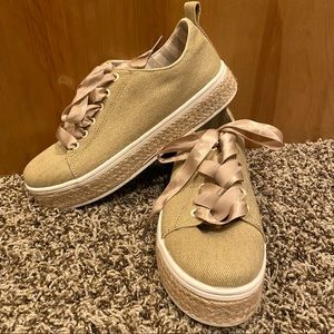 NEW United Colors of Benetton espadrille sneakers